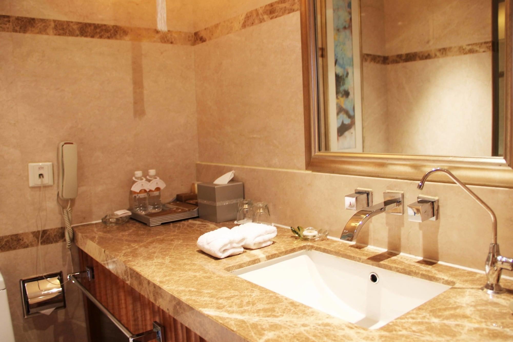Glarun Jinling Hotel Nanking Kültér fotó